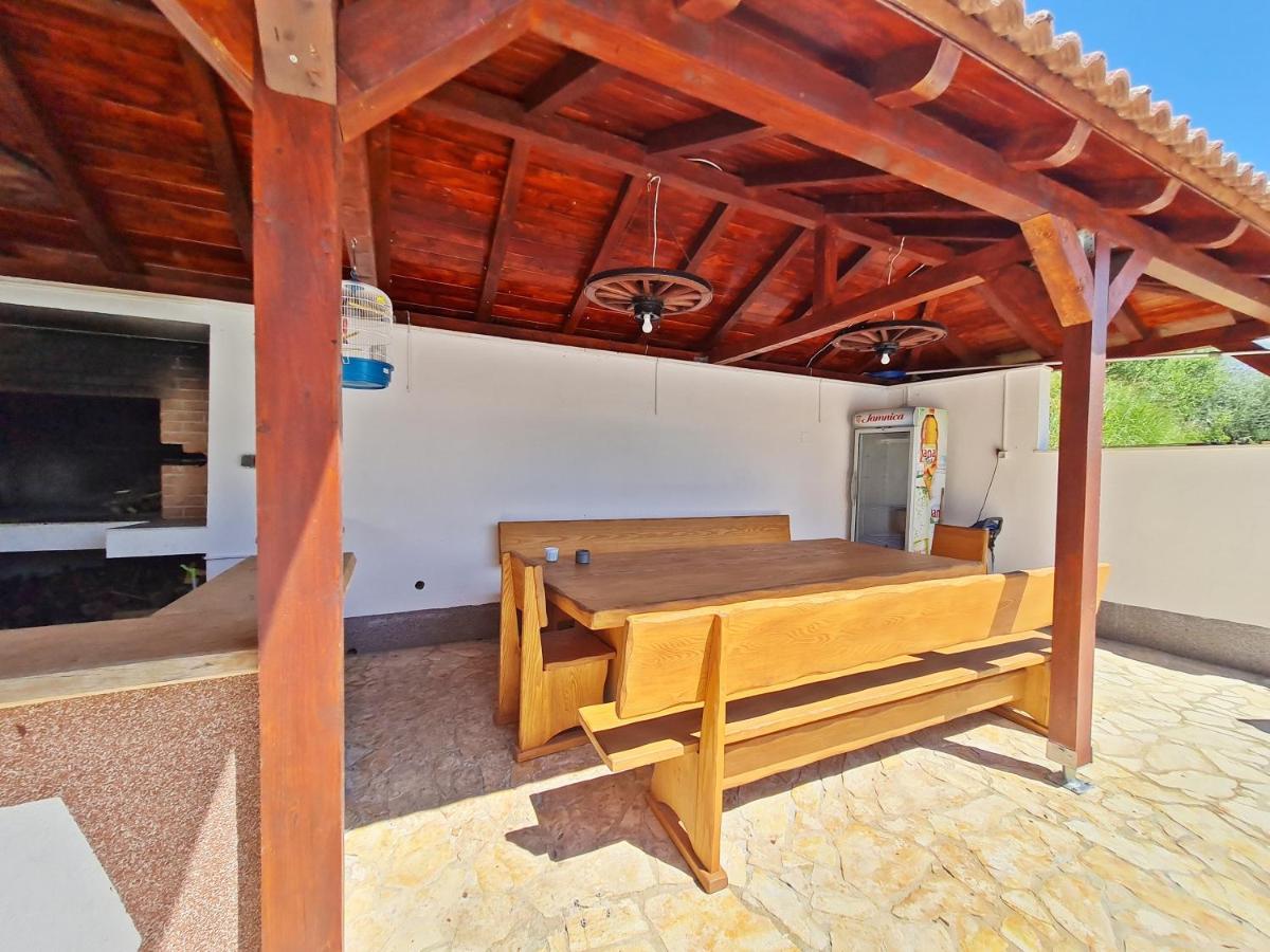Apartments Josip Žrnovnica Εξωτερικό φωτογραφία